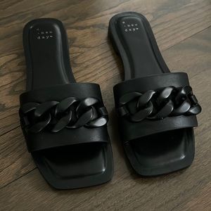 Black Sandals with Chain Detail